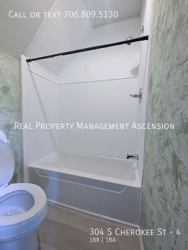 304 S Cherokee St Unit 4