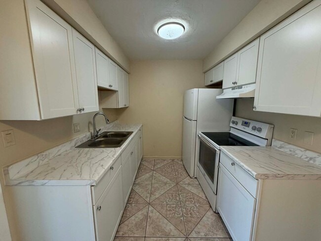 Photo - 605/607 SE 13th Ter Unit 605 SE 13th Ter  B