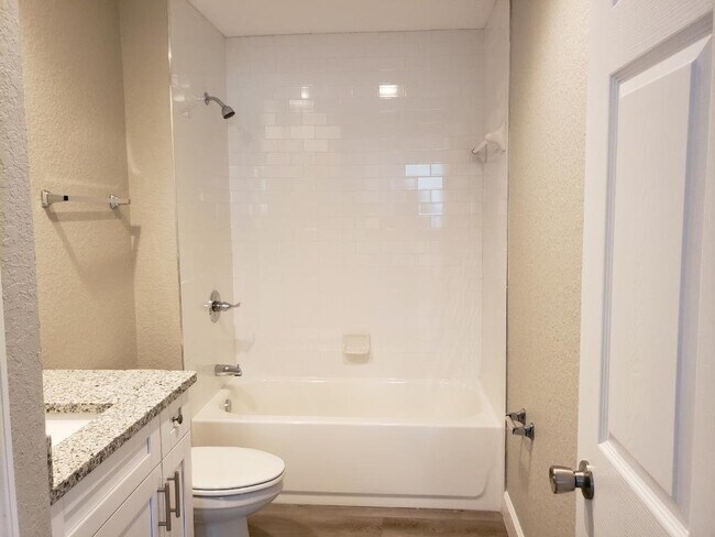 Photo - 903 E Renfro St Unit 903 e renfro street plant city Fl 33563