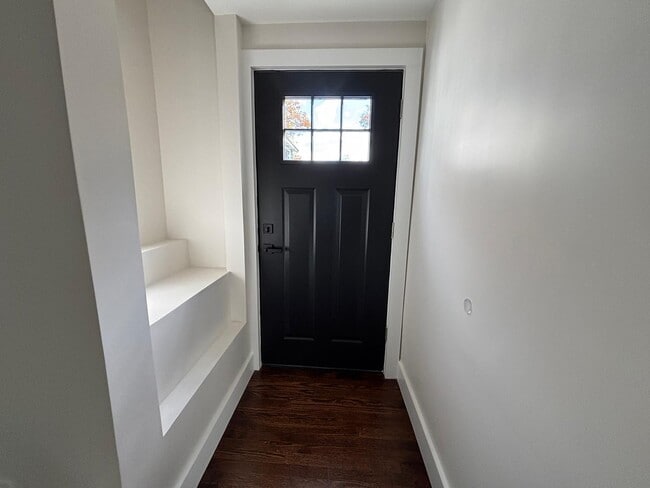 Photo - 2 Scofield Pl