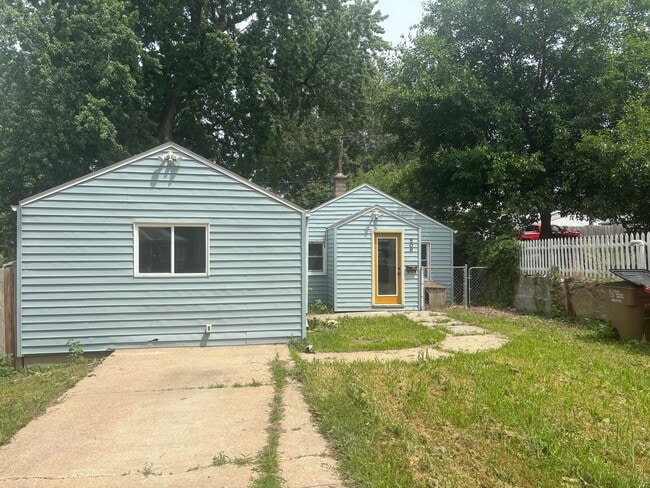 Photo - Perfect Home for You and Your Pup! Dog House Included + Fenced Yard