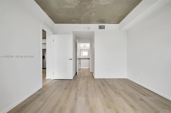 Photo - 475 NE 125th St Unit 501