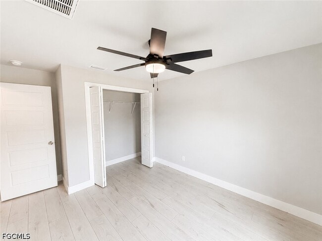 Photo - 923 SE 14th St
