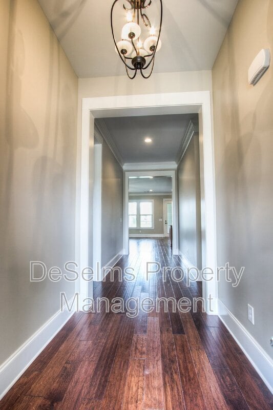 Photo - 3125 Hazelton Dr