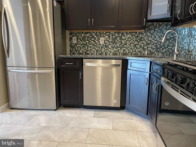 Photo - 81 Willow Ct