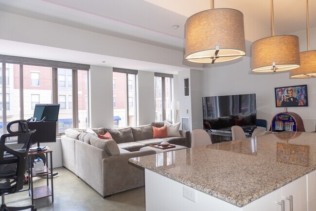 Photo - 1313 Washington St Unit 210