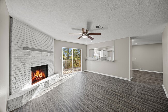 Building Photo - 298 Pinemont Dr Rental