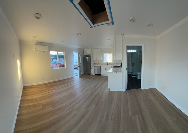 Building Photo - 8154 Vanscoy Ave