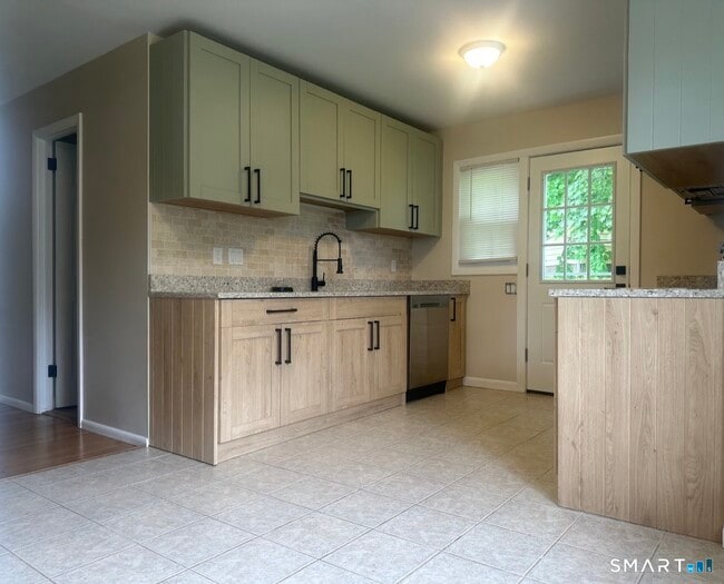 Photo - 166 Bunce Rd