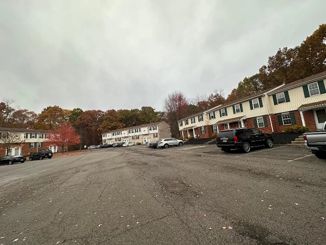 Photo - 314 Bellford Ct