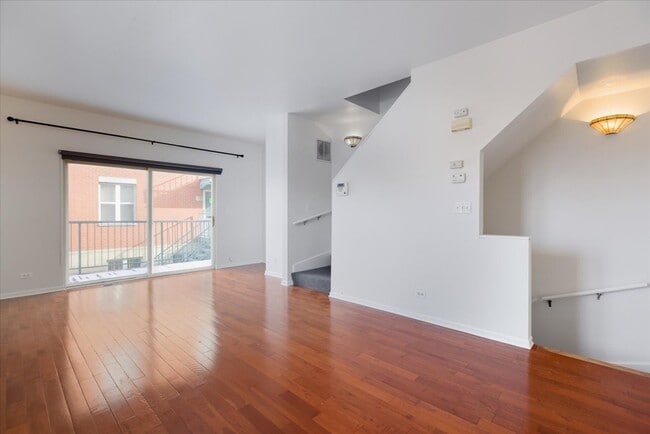 Photo - 4530 S Woodlawn Ave