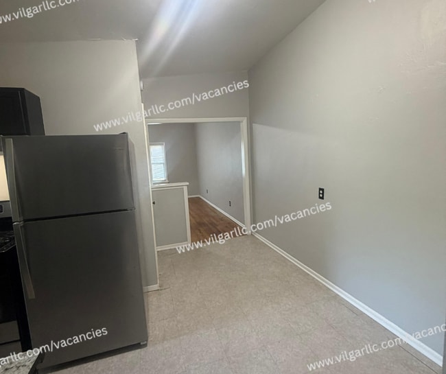Photo - 2783-2785 Brown Unit 2785