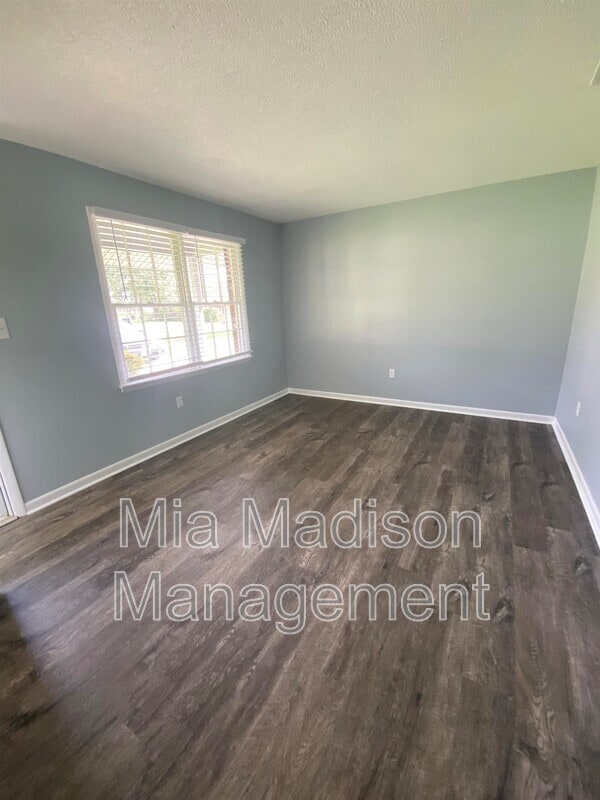 Photo - 7 Treadway St