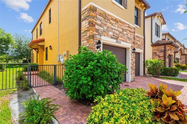 Photo - 4855 NW 55th Pl