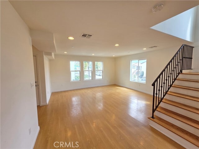 Photo - 5321 Auckland Ave