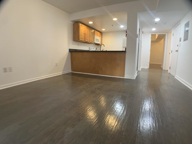 Photo - 36 Queensberry St