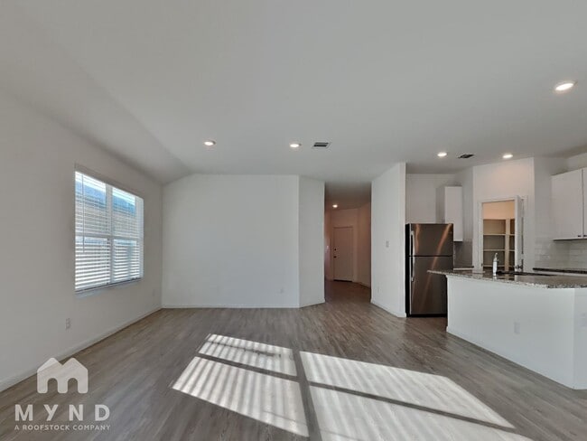 Photo - 5908 Geronimo Wy