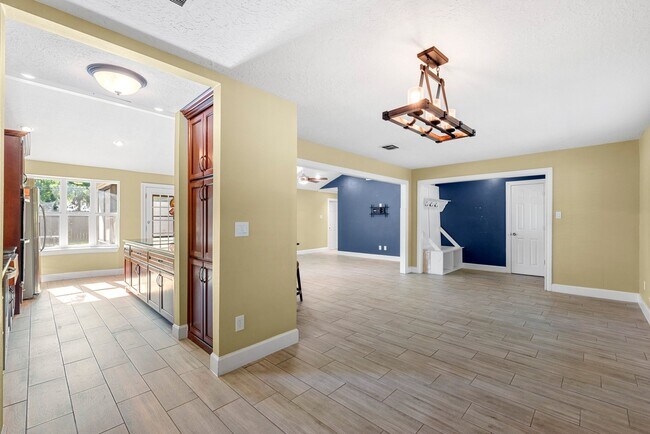 Photo - 3010 Westerland Dr