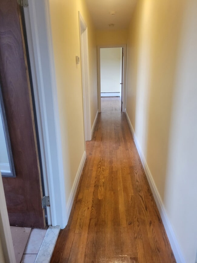 Photo - 420 Hiobs Ln