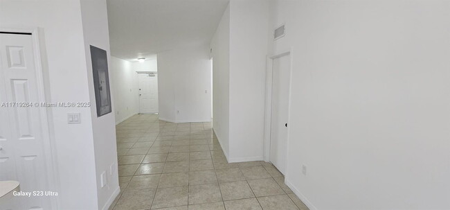 Photo - 935 NE 33rd Terrace Condo Unit 204