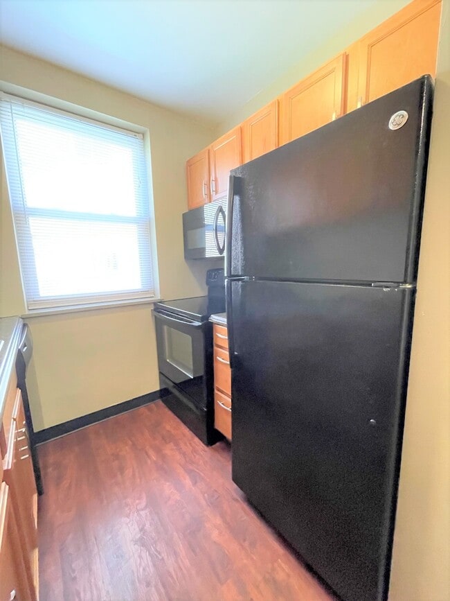 Photo - 5712 Phillips Ave Unit B9