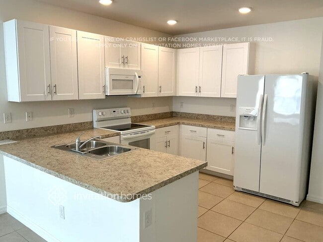 Photo - 7521 W Lenox Cir