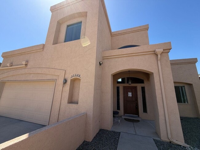 Photo - 4 Bedroom Home Plus Office Available Near Eubank Blvd NE & Paseo Del Norte!