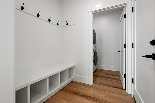 Photo - 1592 Walnut Alley Unit 1