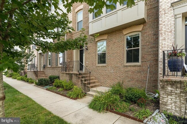 Building Photo - 1729 Cottonwood Grove Rd Rental