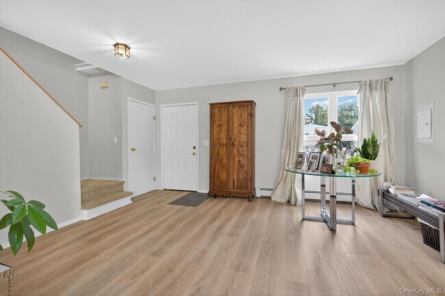 Photo - 22 8th St