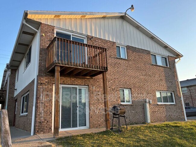 Photo - 413 Sycamore Rd