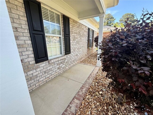 Photo - 604 Raven Pl
