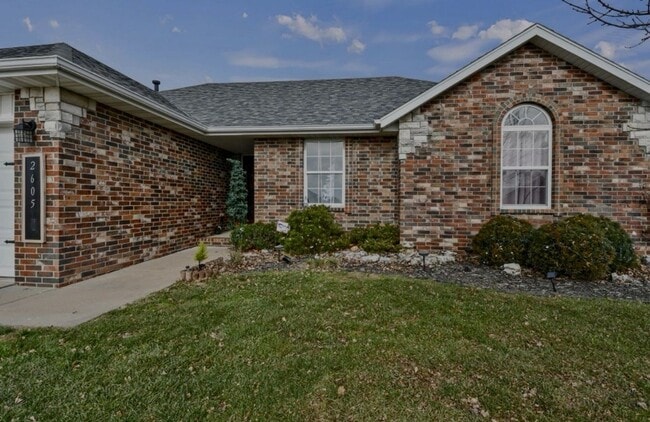 Photo - 2605 W Garton Rd