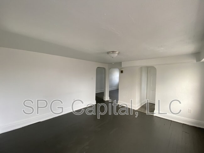 Photo - 871 Madison Ave