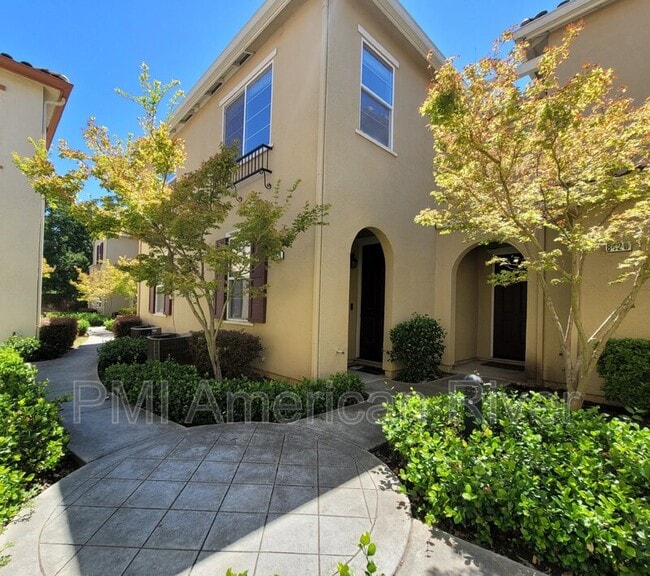 Photo - 8428 Crystal Walk Cir