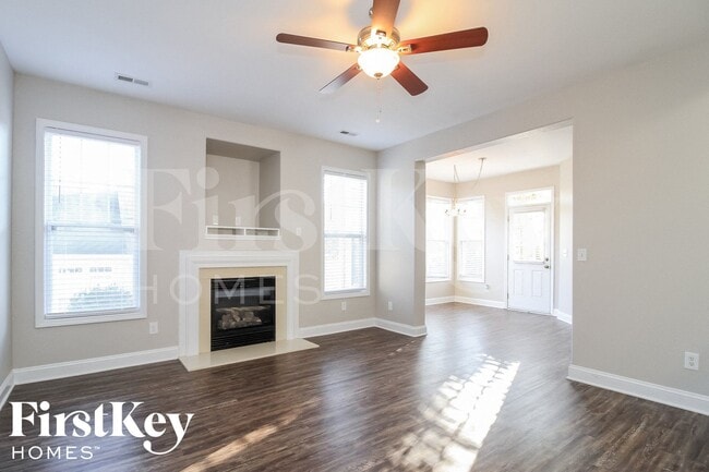 Photo - 221 Bridgewater Dr