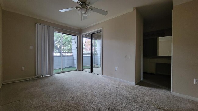 Photo - 501 W 26th St Unidad 120