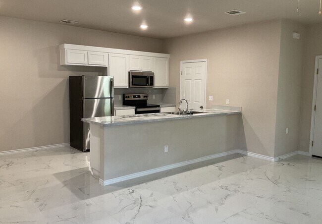 Photo - 616 N College St Unidad 616 N College -  A