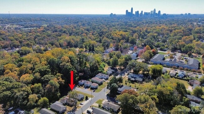 Building Photo - 2300 Augusta St