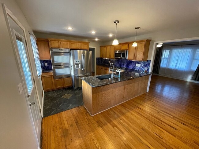 Photo - 8302 Travis Ln