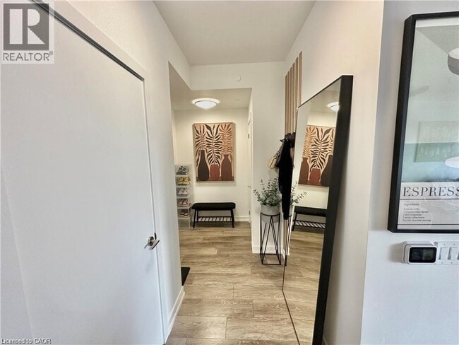 Photo - 15 Wellington St S Unit 1114