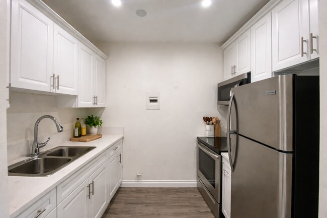 Photo - Flint 301 S Kenmore LLC