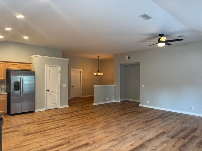 Photo - Great 3BR Home in Spring Hill