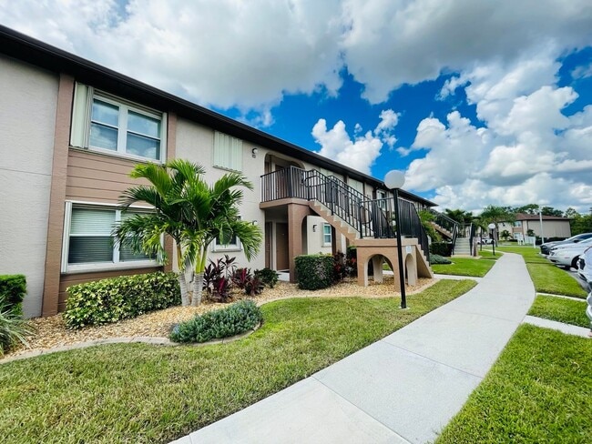 Photo - **AVAILABLE FOR 2025-26 WINTER SEASON** Unit Q201