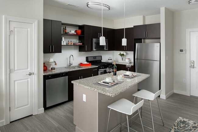 Avana East Main