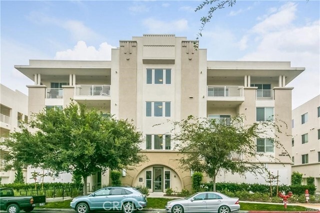 Building Photo - 5450 Strand Unit 202