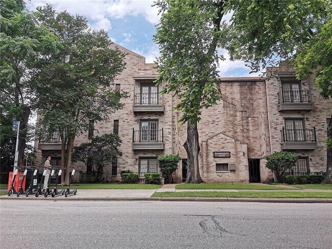 Photo - 2216 San Gabriel St Unit 107