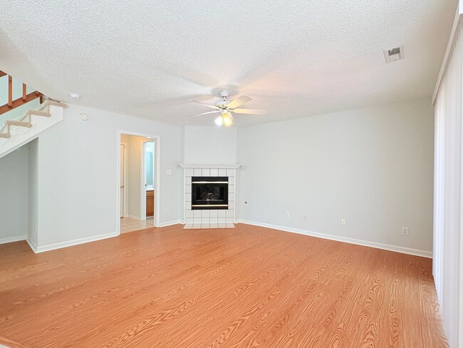 Photo - 110 Amelia Ct