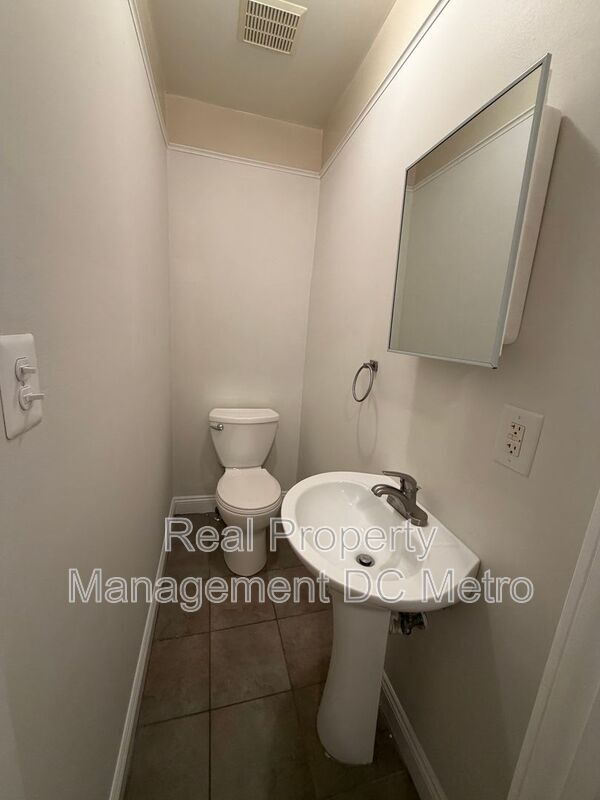 Photo - 1219 Pleasant St SE