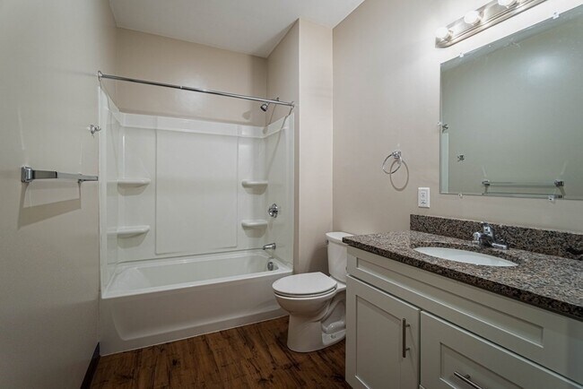 Photo - 75 Commercial St Unit 101